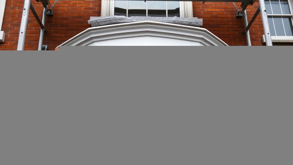 Bay Windows Charlton